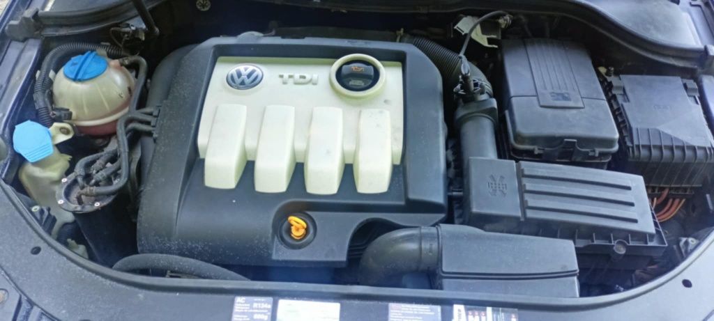 VW Passat B6 1.9 TDI BKC