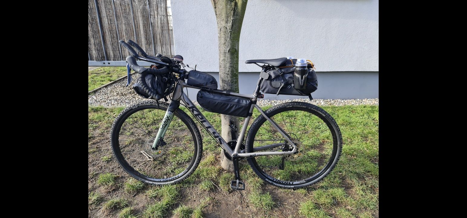 Gravel Kellys soot 50 r. M GRX z osprzętem bikepacking