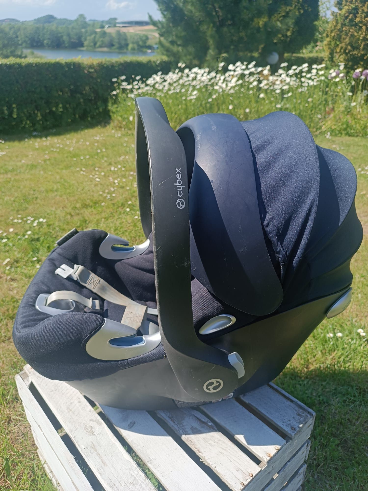Cybex Aton Q plus + baza samochodowa isofix