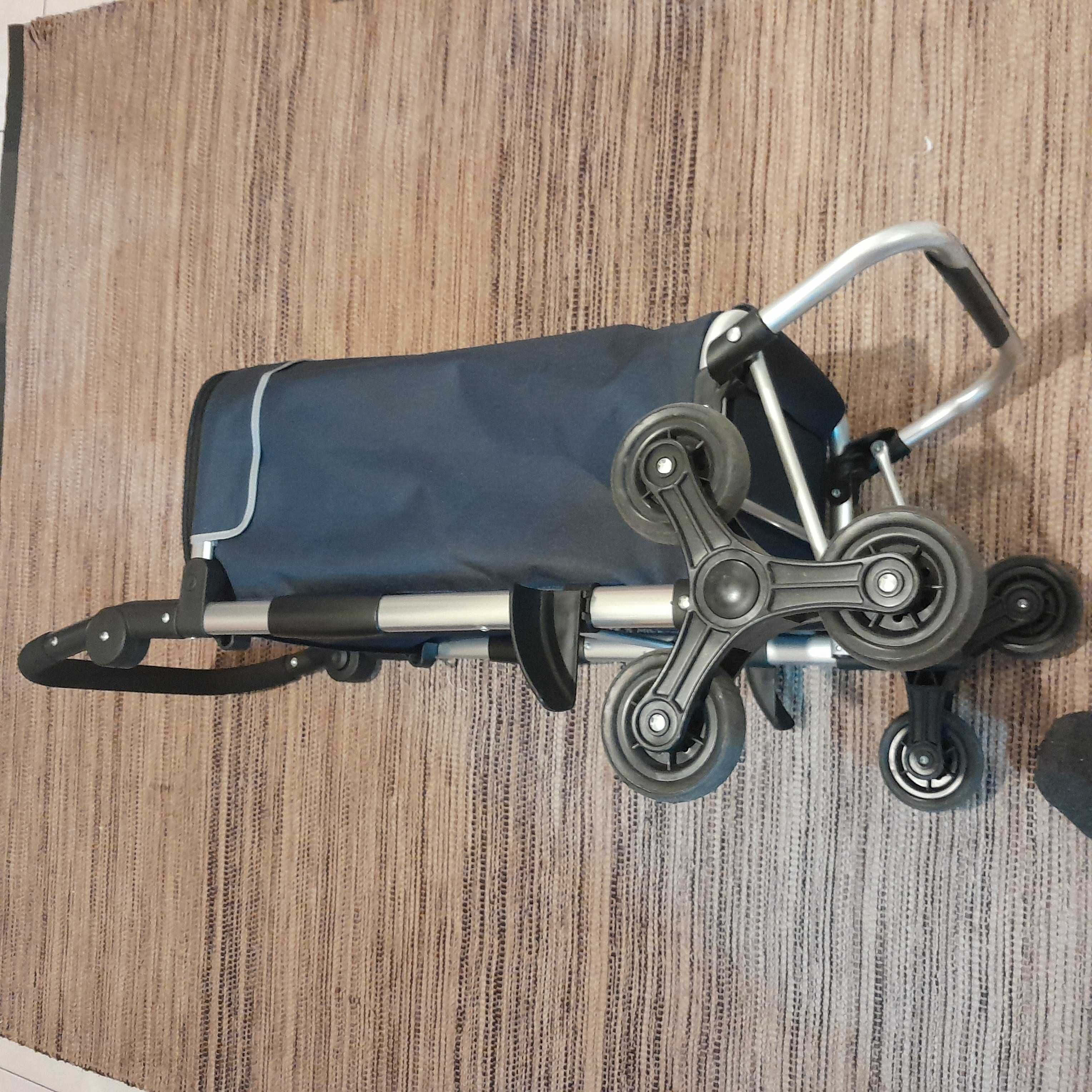 Carrinho de compras (sobe e desce escadas)
