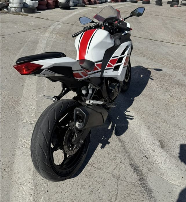 Kawasaki ninja 300