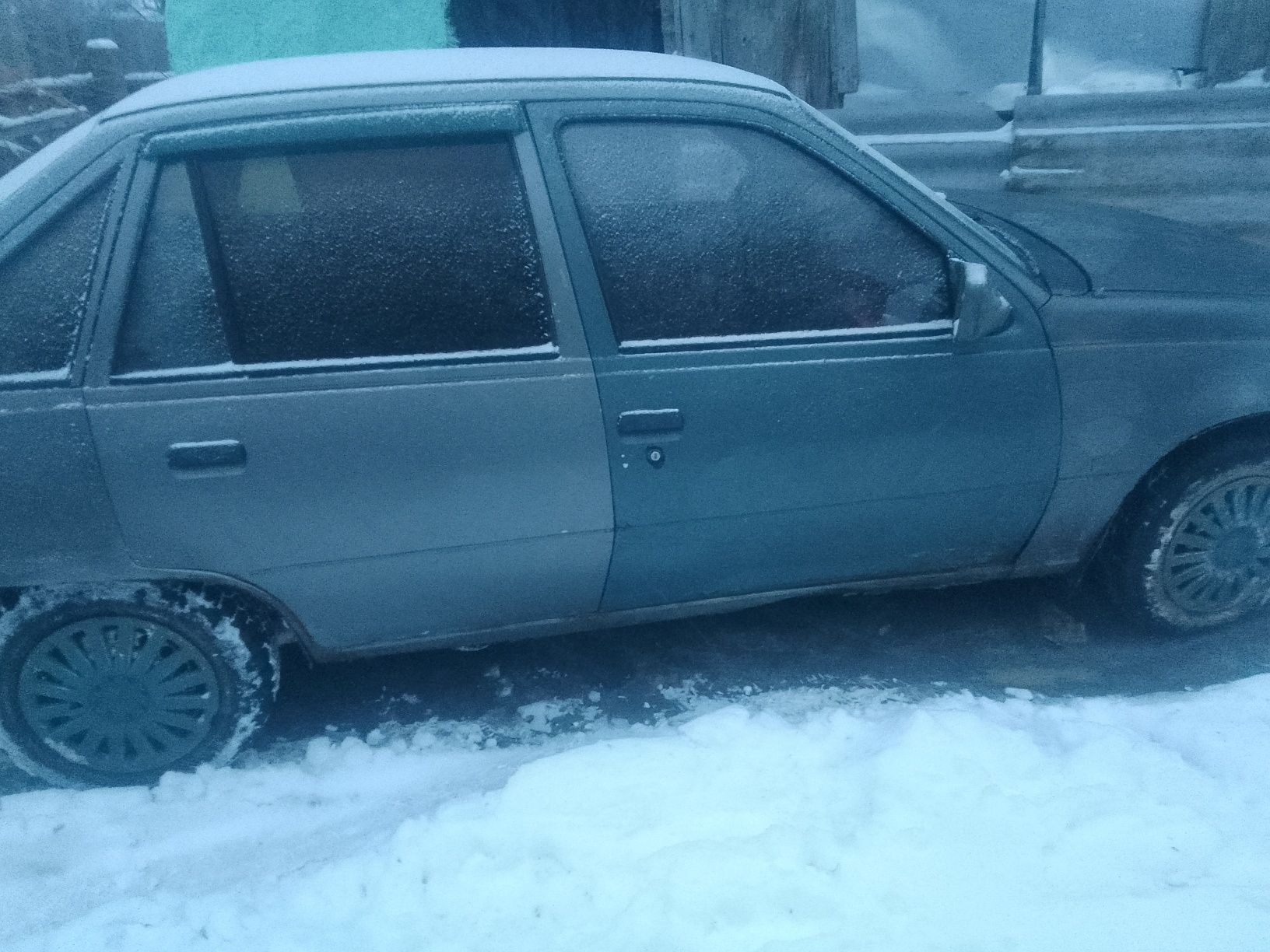 Срочно Продам машину opel kadett 1.3