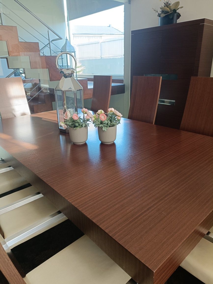 Mesa Jantar Wengue c/ 8 cadeiras design