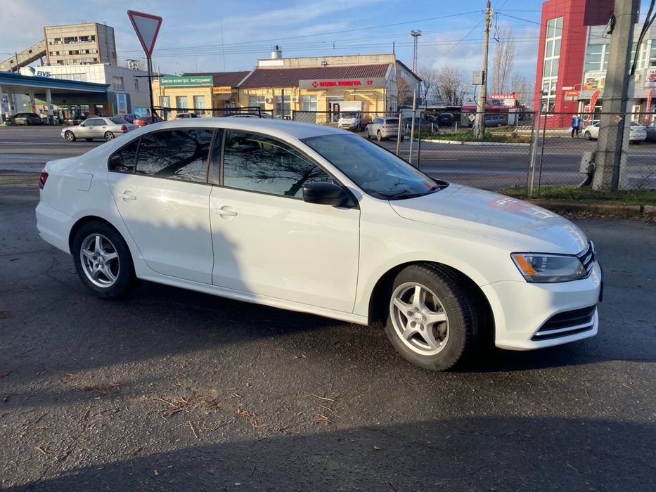Volkswagen Jetta 2016 (рест)