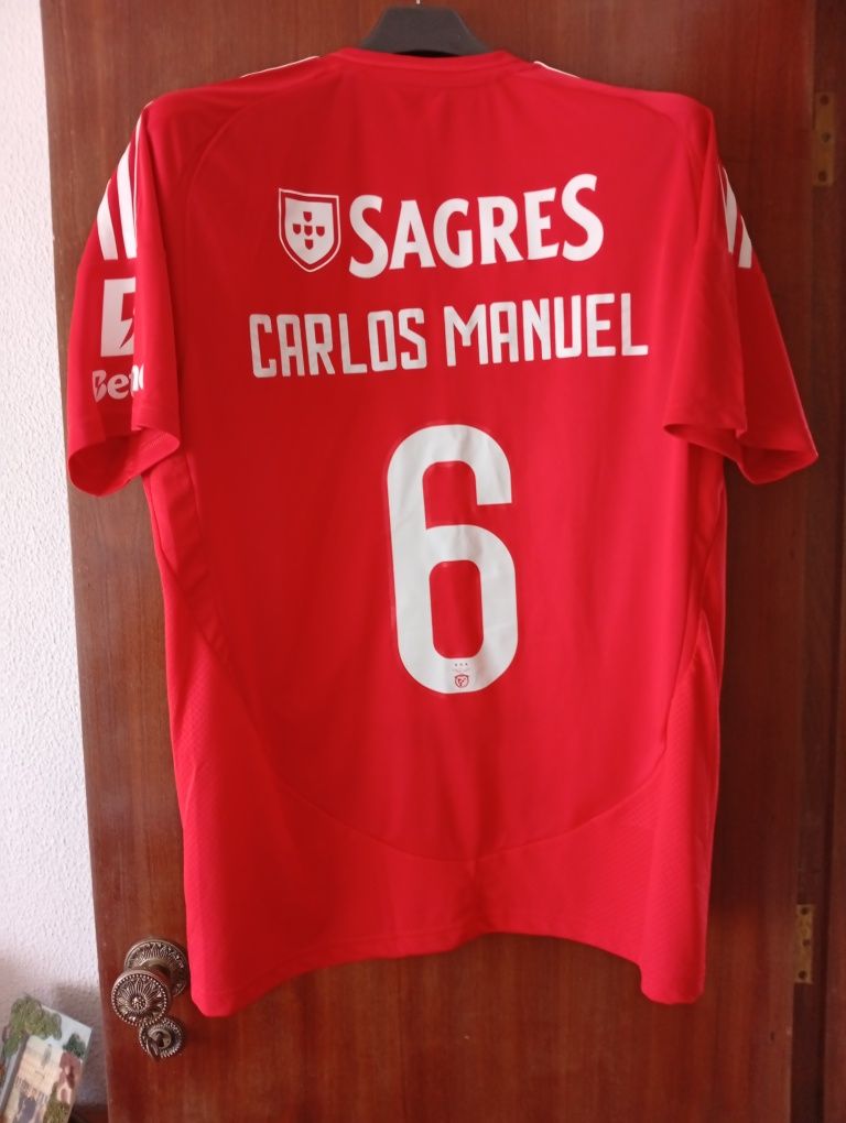 Camisola Oficial SLB assinada Lenda Carlos Manuel