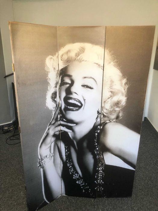 Parawan z Marilyn Monroe Sepia w stylu Retro