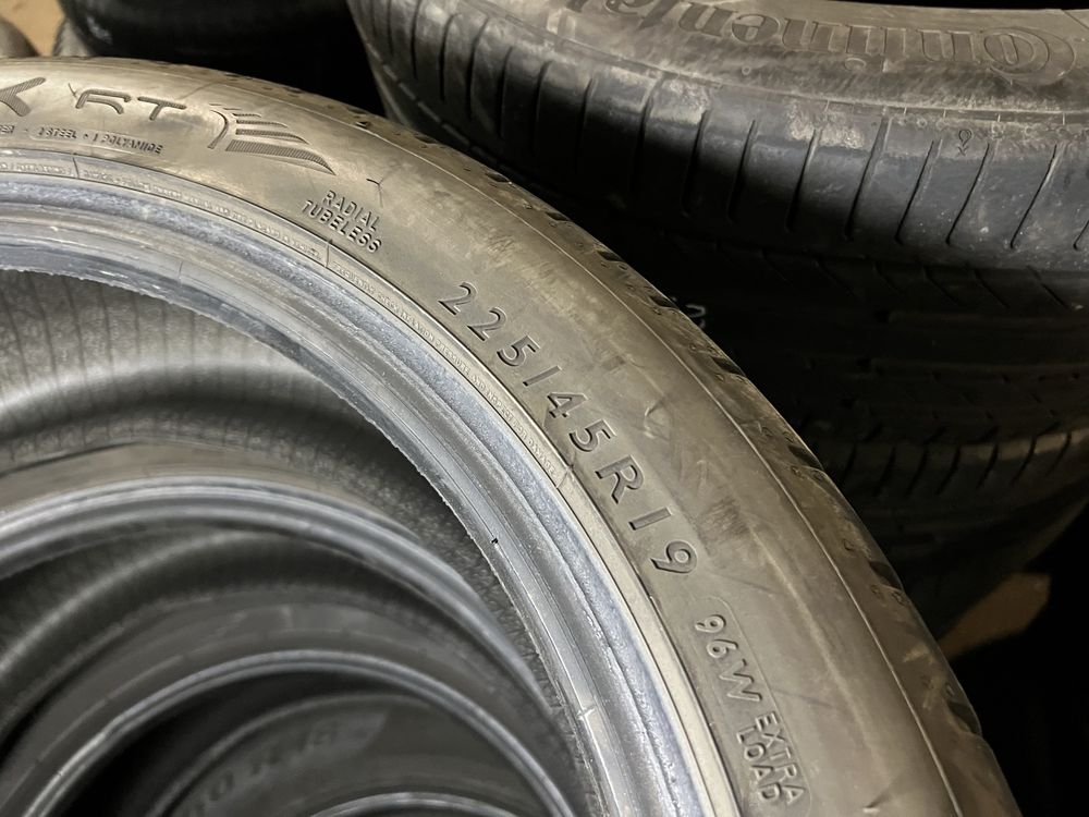 Автошини літні DUNLOP 225/45R19 Резина,Колеса,Гума,Скати, Шини)