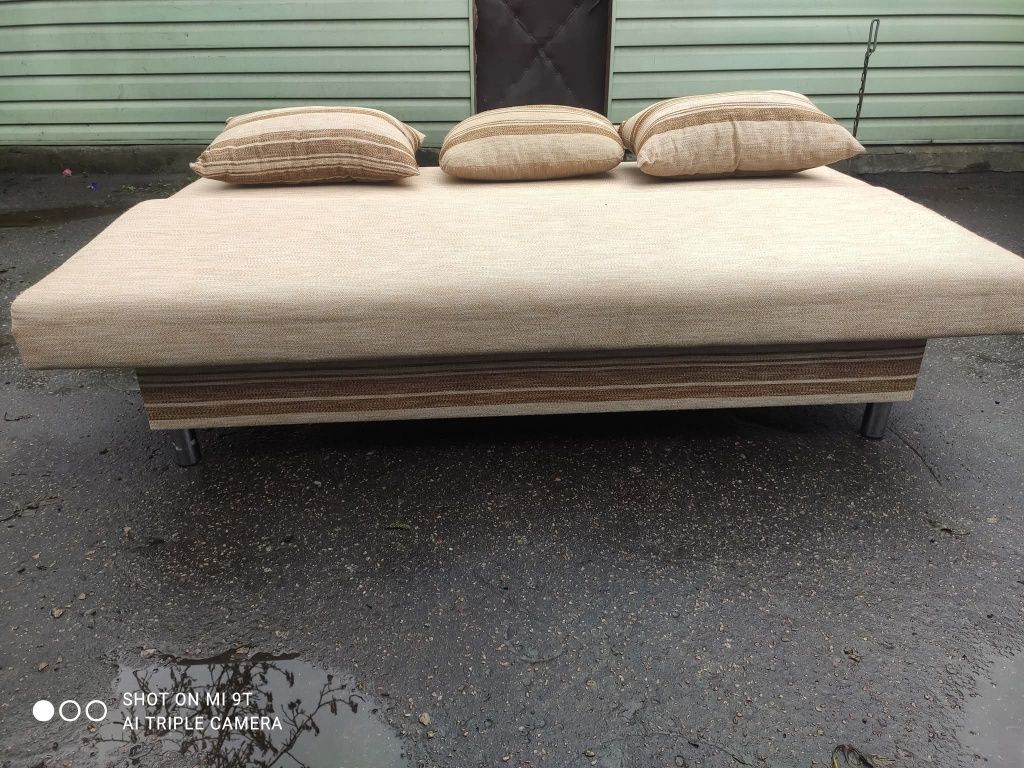Продам диван-кровать софу