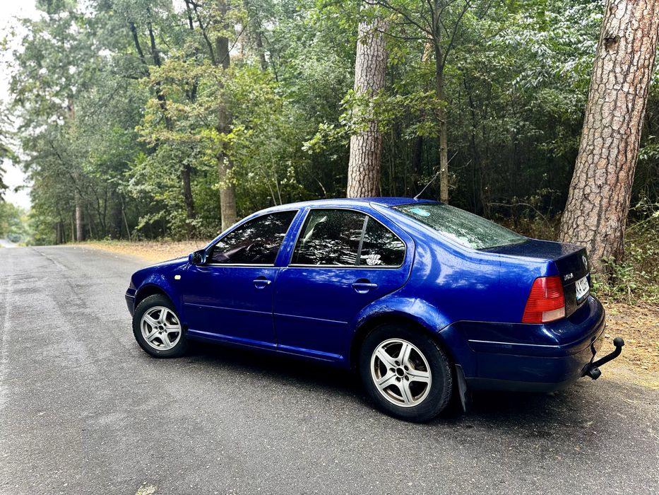 VW Bora 1.6 ( Golf4)