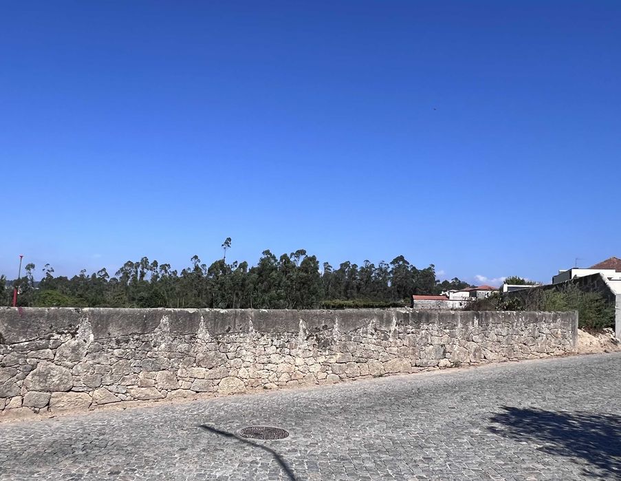 Grande terreno para construção habitacional em local excepcional