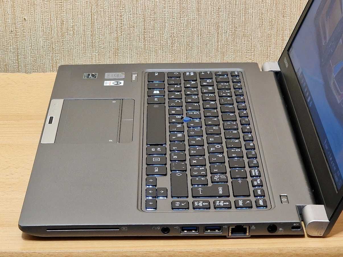 Ноутбук Toshiba Tecra Z40 Intel Core i5-5200U RAM8Gb SSD Батарея8годин