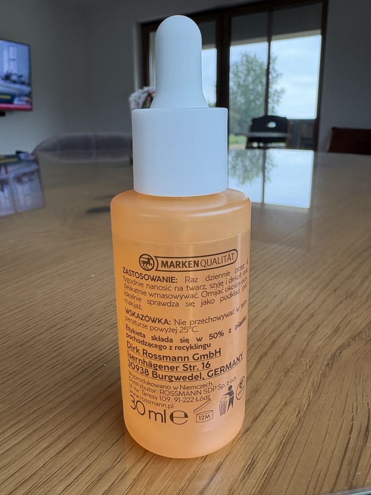Serum z 10% witaminą C ISANA