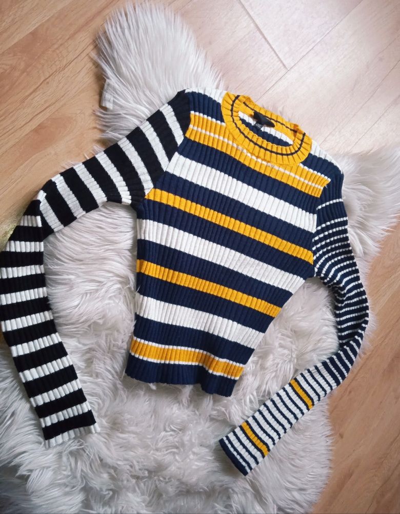 Sweter paski S M