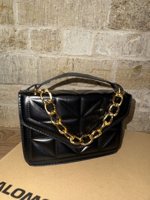 Чорна сумка