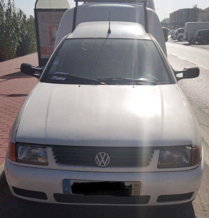 VW Caddy 1.9 TD de 1998 disponível para peças