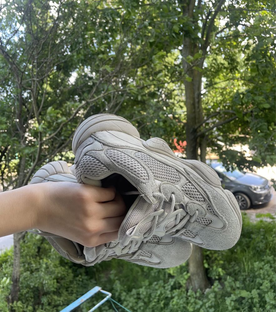 Кроссовки Adidad Yeezy 500