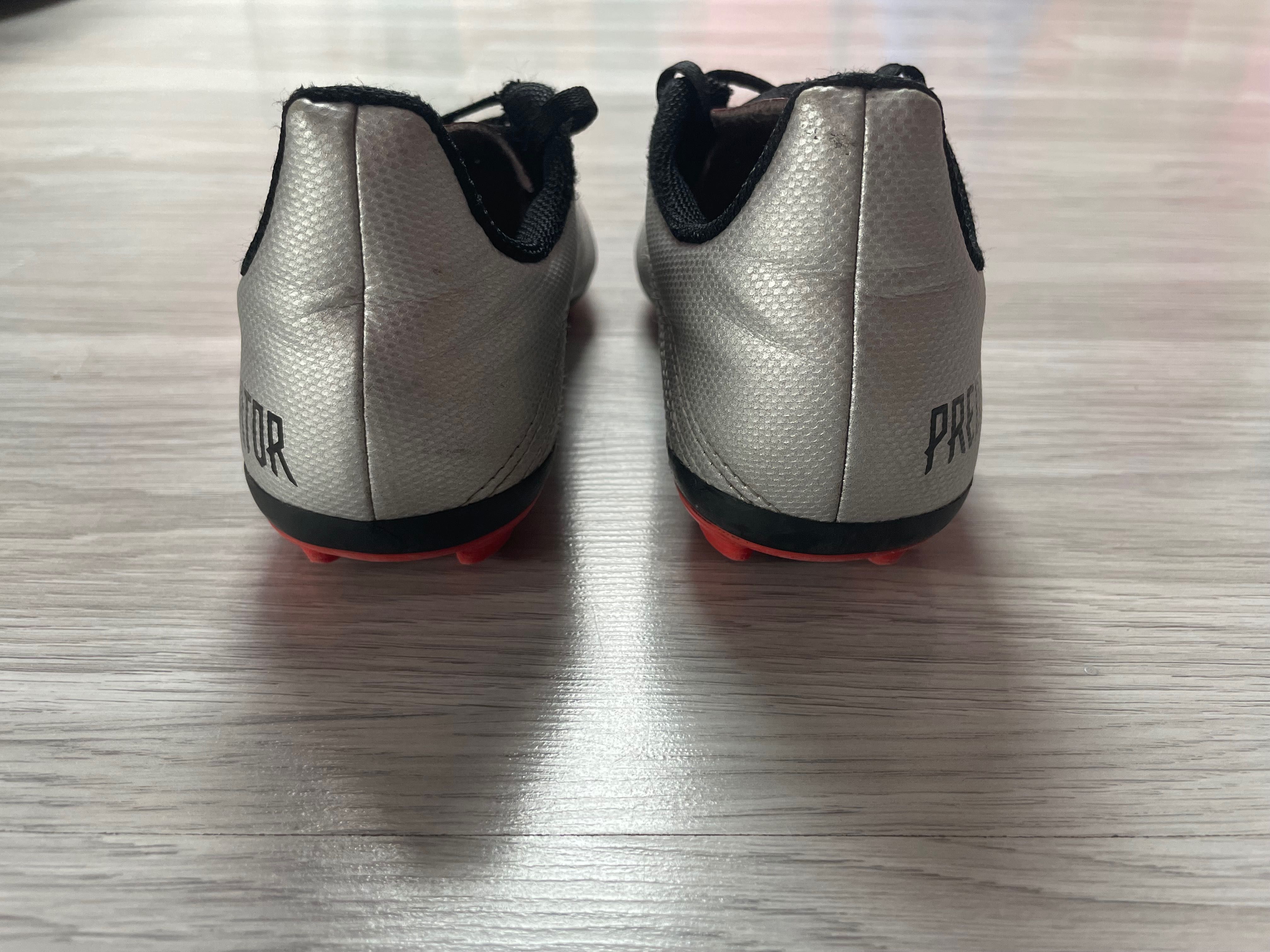 Korki buty piłkarskie Adidas Predator 19.4 rozmiar 35