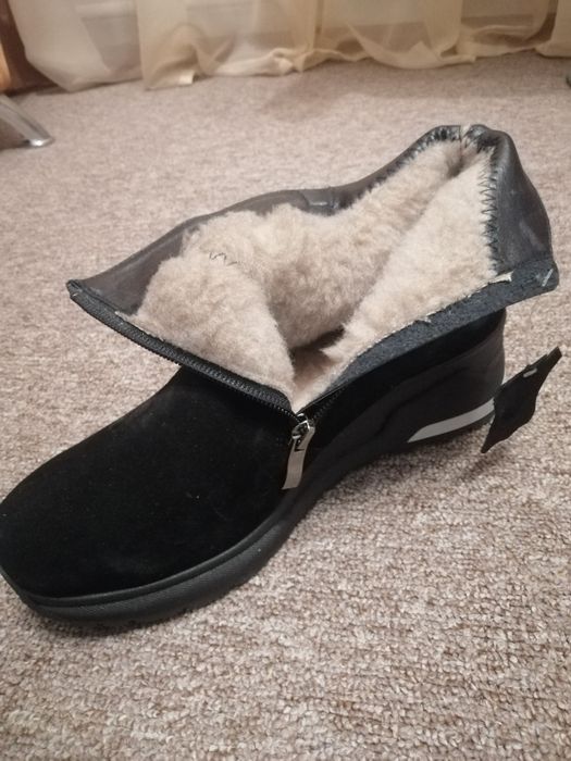 Ботинки зимние из замши