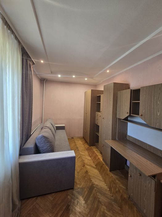 Сдам 2-х комнатную квартиру Дарницкая  площадь