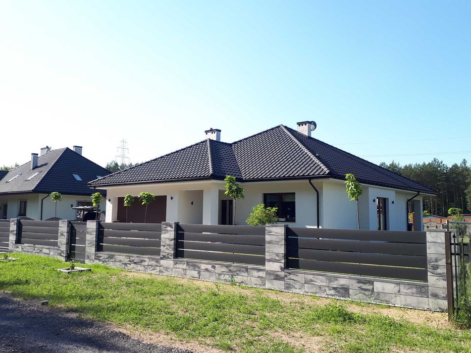 Dom wolnostojący jednorodzinny z garażem
