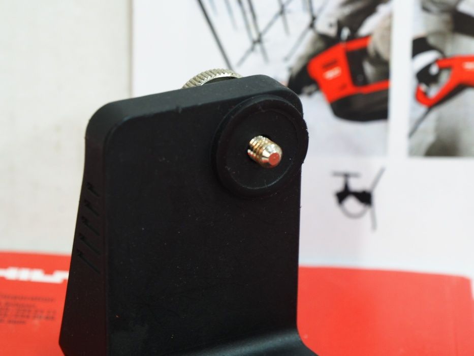 Niwelator laser HILTI uchwyt magnetyczny ścienny PMA 74 Bosch gll 3-80