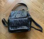 Czarny plecak logowany Armani Exchange jak nowy