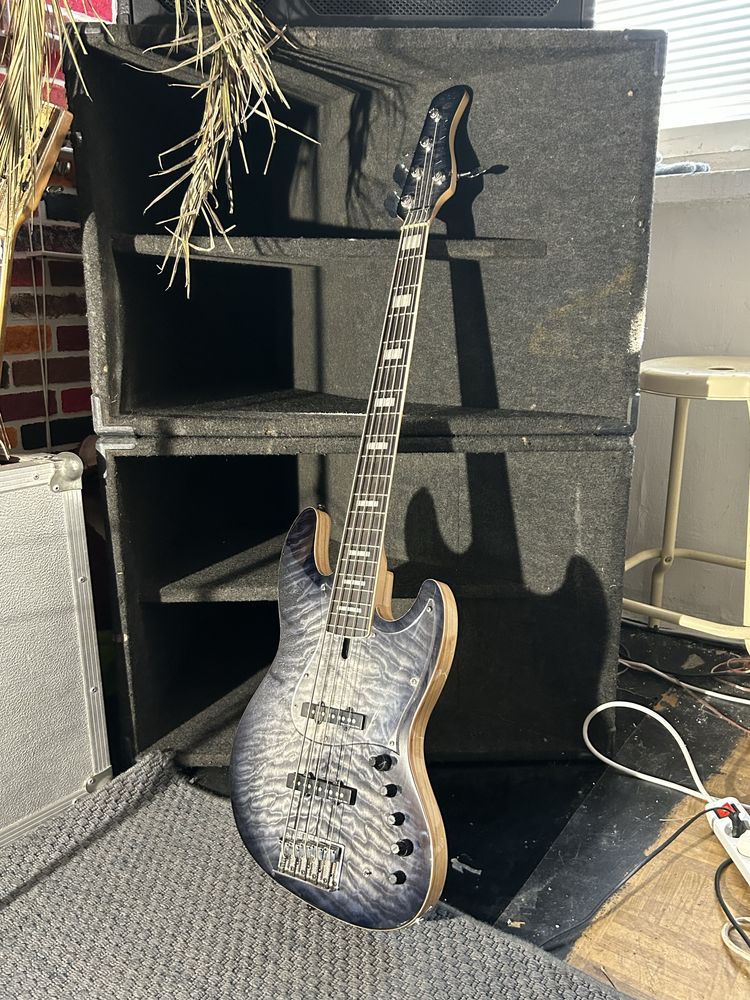 Sire V7 5 string ash gitara basowa