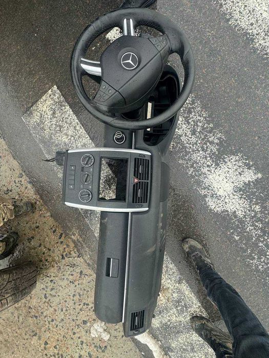 Торпеда, Консоль в зборі до Mercedes-Benz B-Class W245 (ціна за голу)
