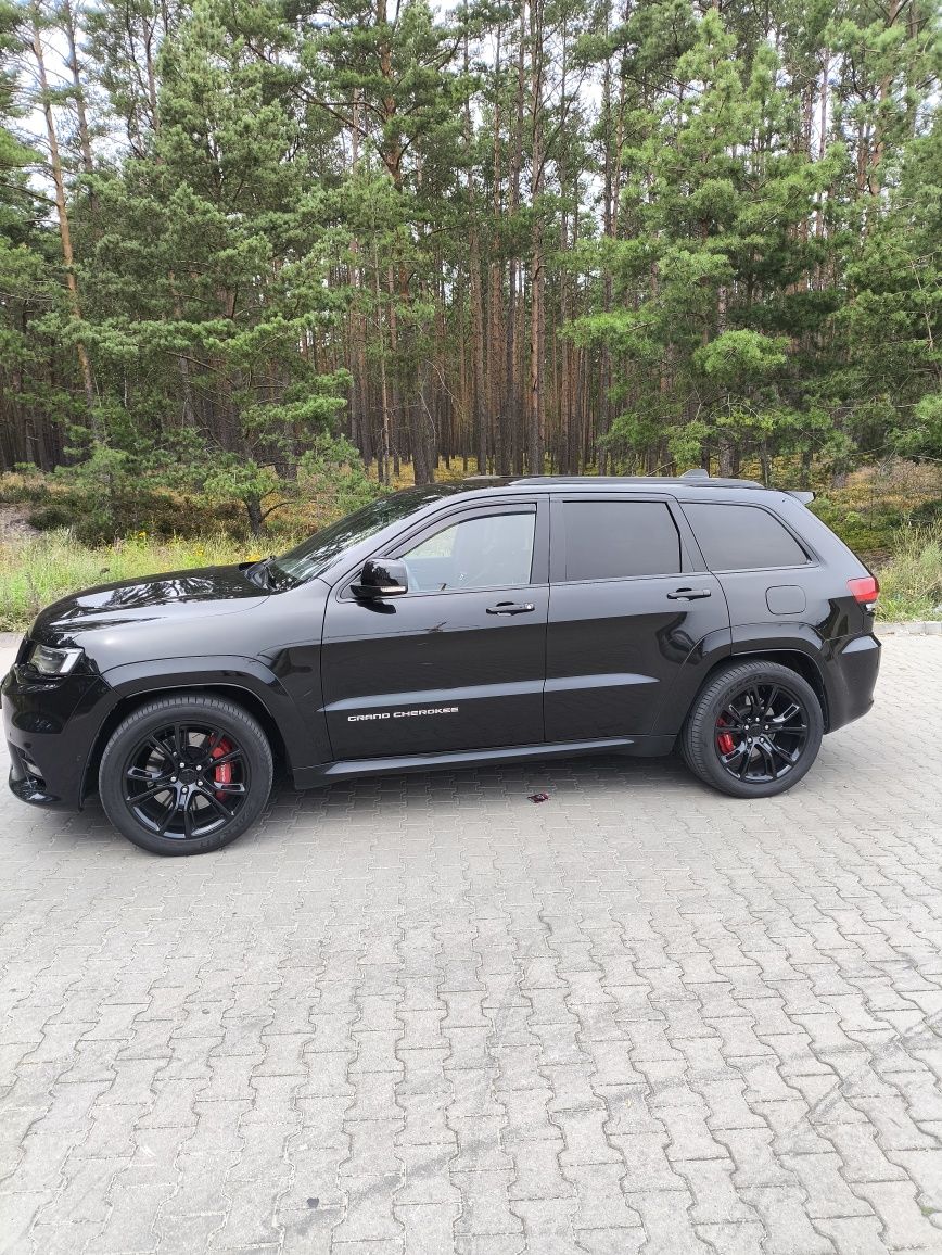 Jeep Grand Cherokee SRT 6.4 HEMI