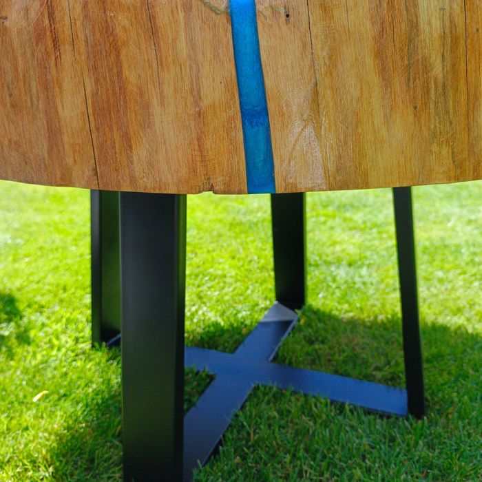 Stolik z litego drewna , plastra z żywicą