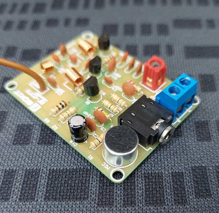 Модуль радио микрофон передатчик с AUX входом - фм трансмиттер