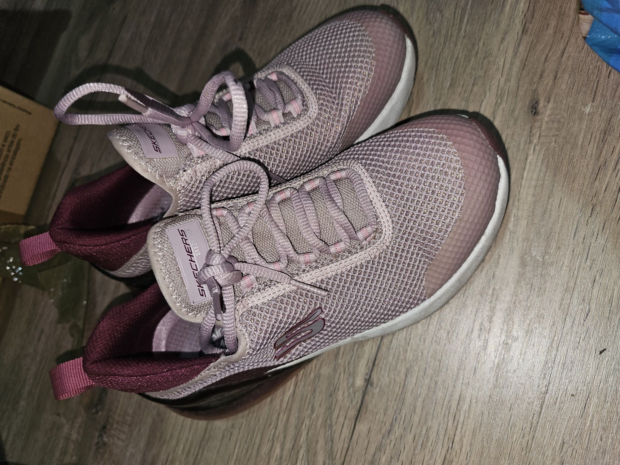 Skechers bordeaux