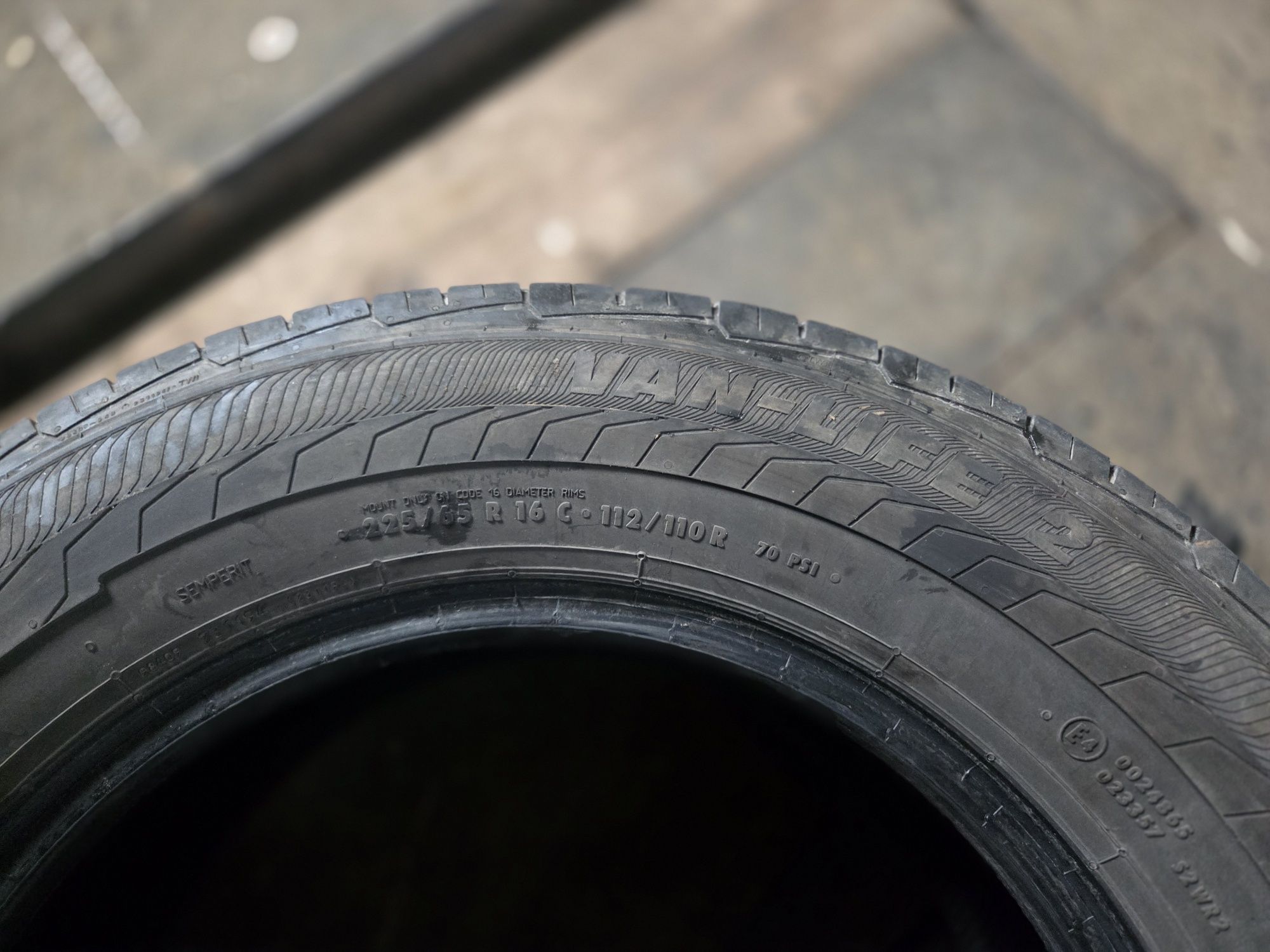 Opona letnia wzmacniana 225/65R16C SEMPERIT VAN-LIFE 2 2szt