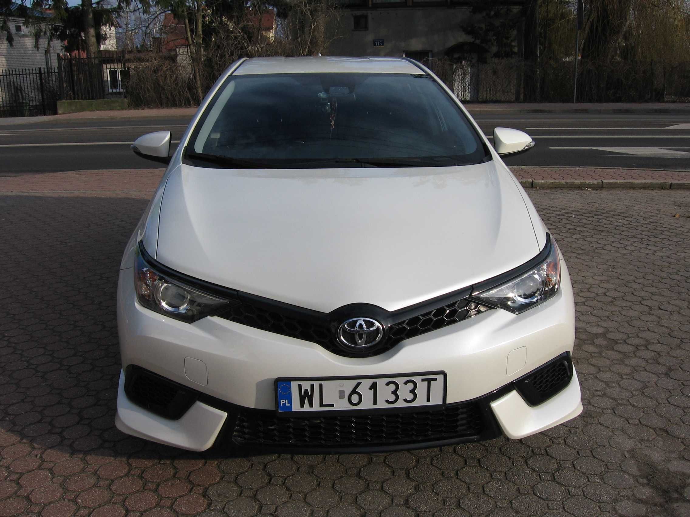 Toyota corolla iM w stanie idealnym -perełka