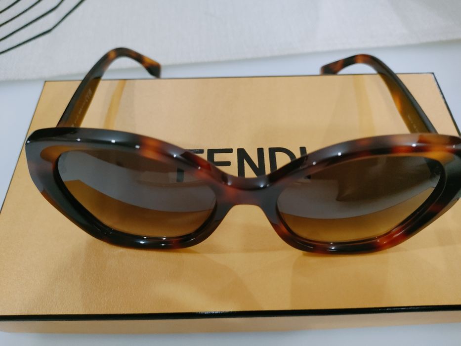 Óculos FENDI Originais - Presente de Natal Luxuoso - NOVOS!