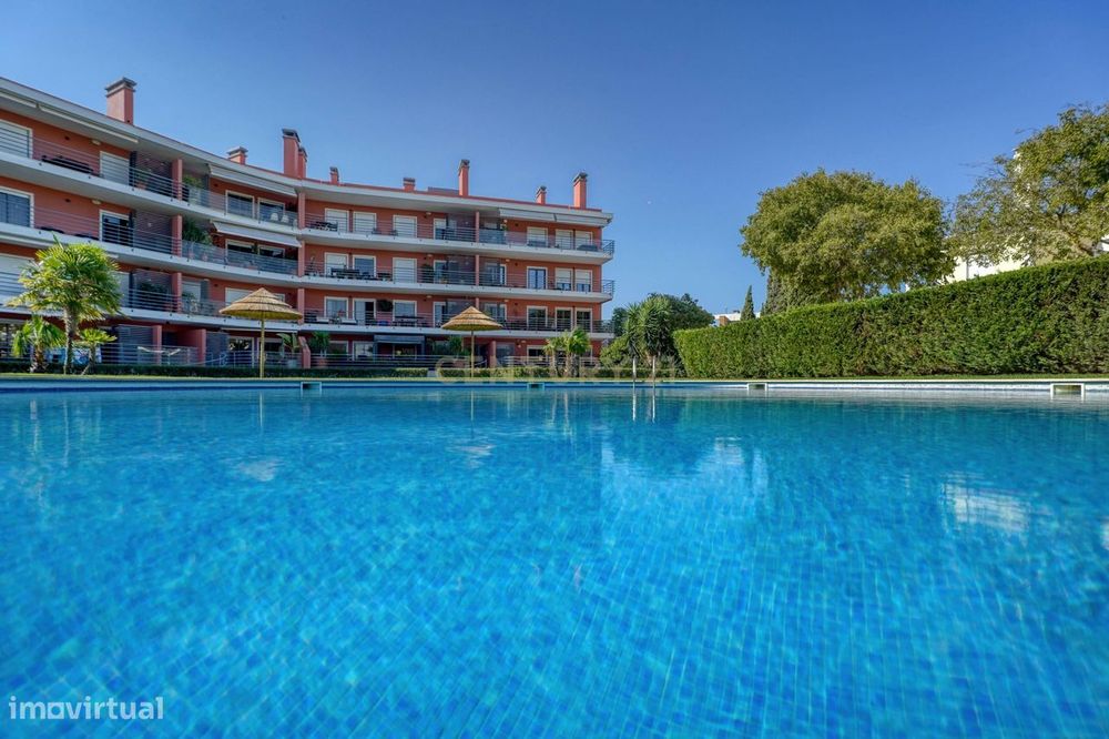 Arrenda-se Excelente Apartamento T3 com Terraço – Condomínio da Torre