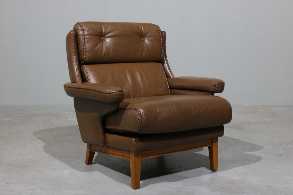 Par de poltronas Aage Christiansen em couro | Design Dinamarquês