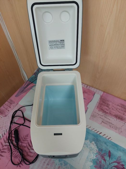 Термоелектричний холодильник та нагрівач