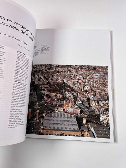 AREA 90 Critical Barcelona Edição monográfica da revista 2007