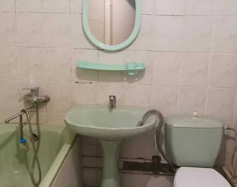 Продам 1 комнатную кв Восточный Роганская 100 В метр Индустриальная OA