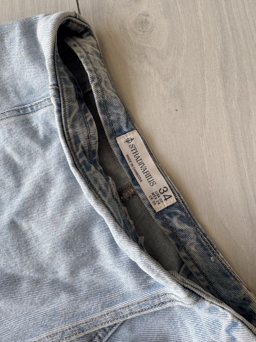 Спілниця шорти Stradivarius 34