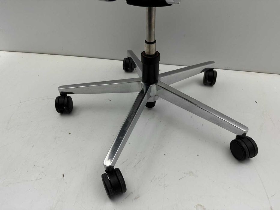 SEDUS BLACK DOT-102 krzesło biurowe czarne fotel obrotowe kółka