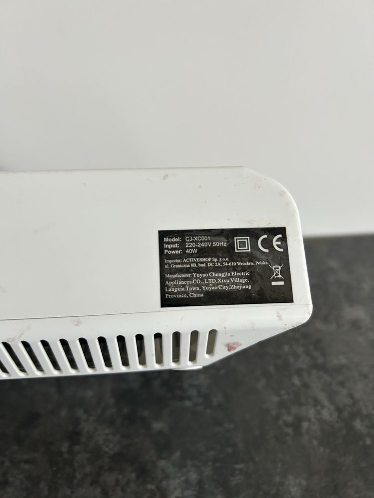 Pochłaniacz pyłu do manicure 40W – z filtrem i zasilaczem