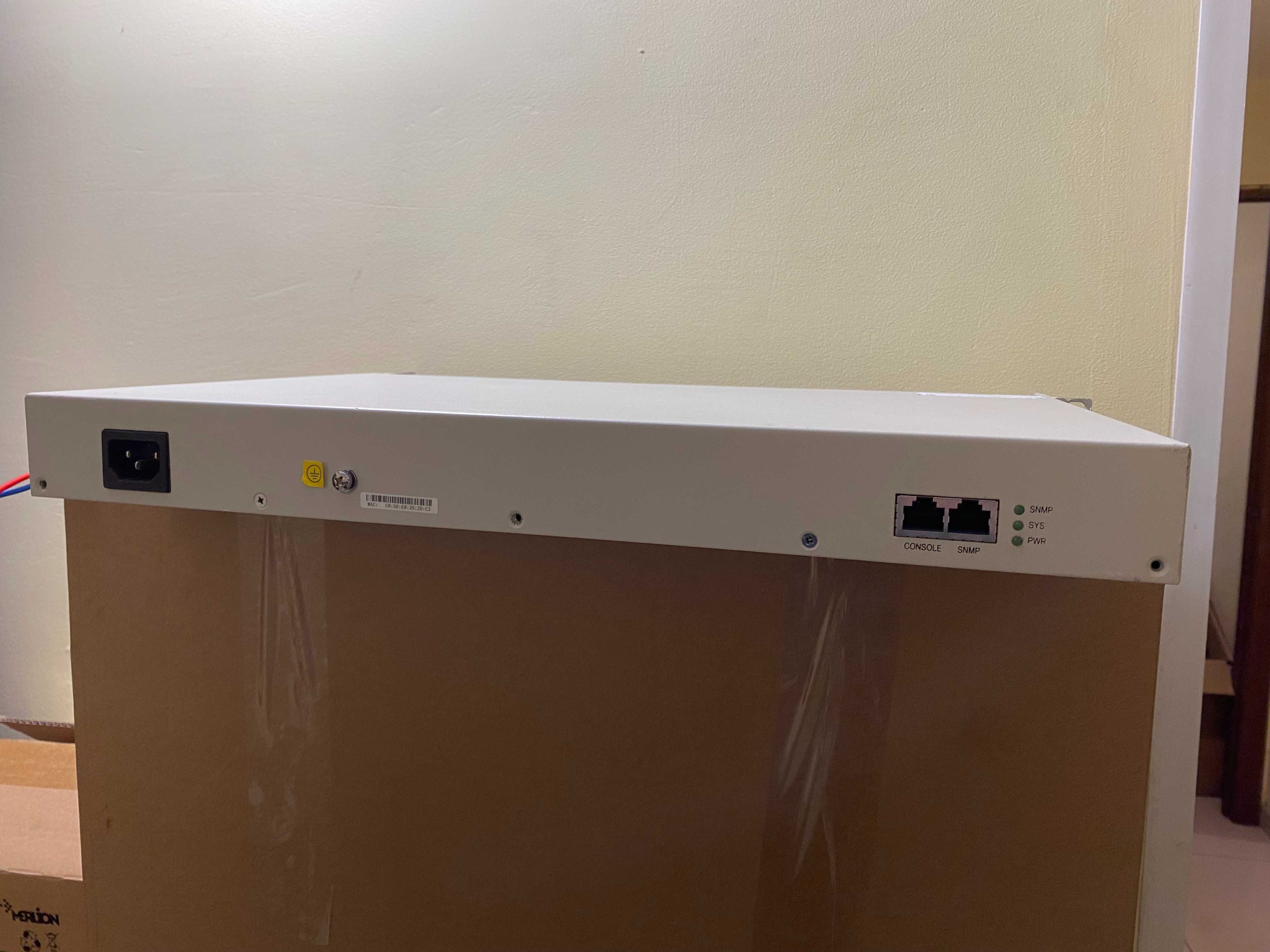 Комутатори Raisecom ISCOM2648G-4GE-AC.