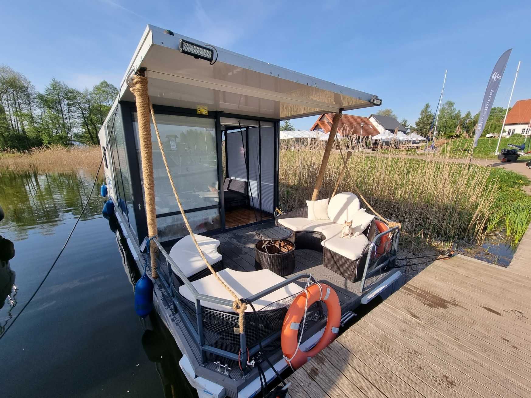 wynajem czarter Domek na wodzie Mazury mikołajki wczasy wakacje