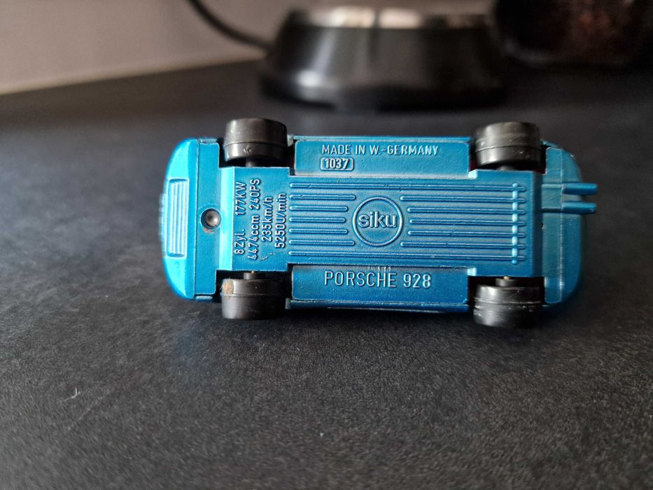 Siku - Porsche 928 - Lata 90'  Made in Germany -  Resorak