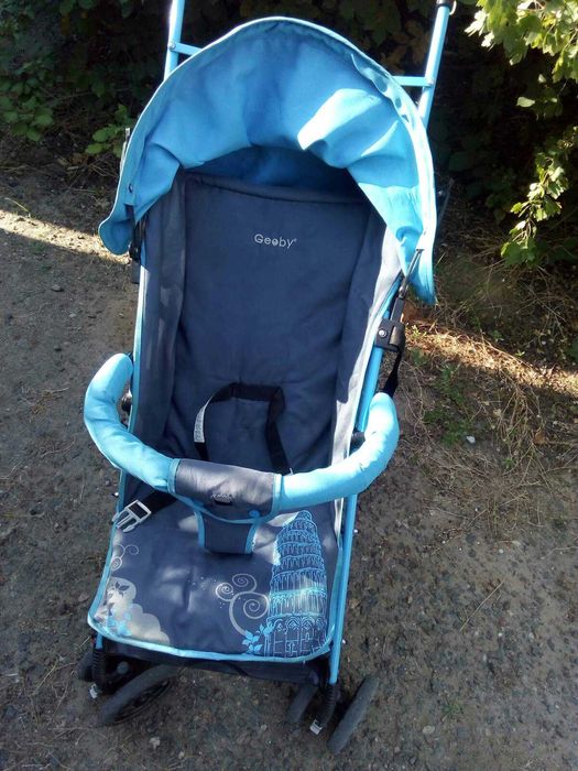 Дитяча коляска - тростина Geoby D208R з капюшоном