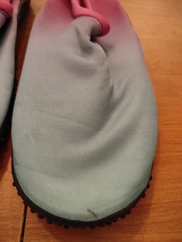 Buty do wody nowe r 35