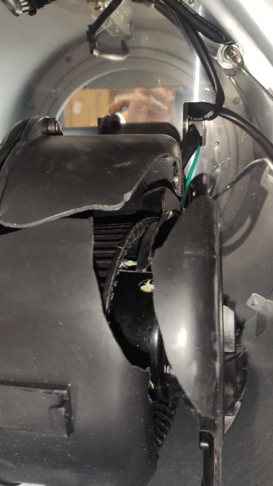 Витяжка кухонна острівна Klarstein Tron Ambience 10034214