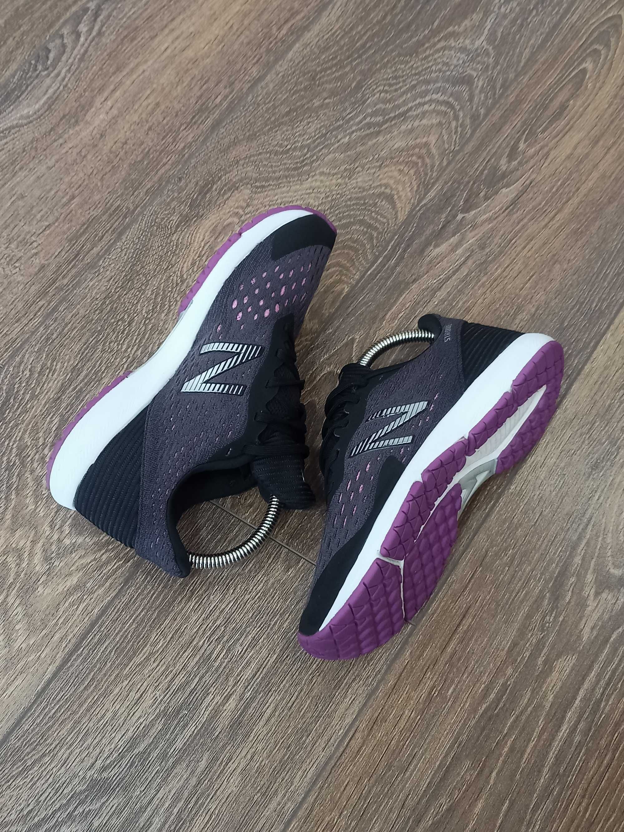 Кроссовки new balance размер 36